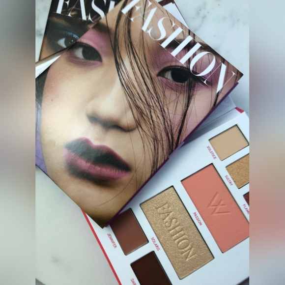 HTF☃️Face Need☃️BNIB LE Lise Watier x FASHION Soul On Fire Face Palette! Gorg!! - Picture 7 of 16